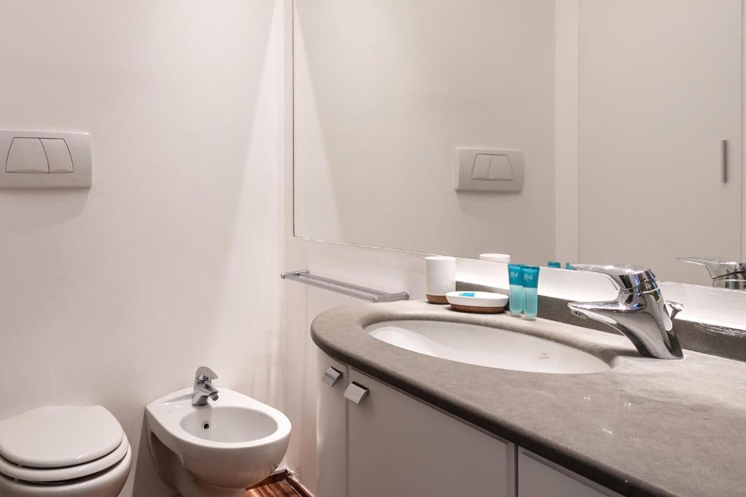 Bocconi District Suite, Apartment